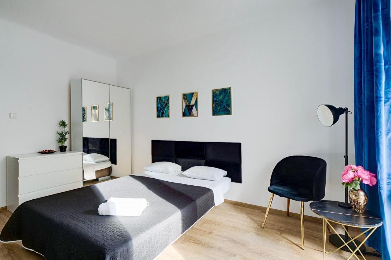 Charming Apartment In The City Center Warsaw Exterior photo